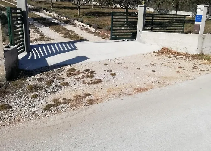 아파트 Kras 라빈