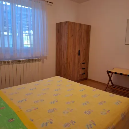 Kras Lägenhet *